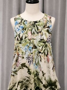 Time and Tru Floral Top